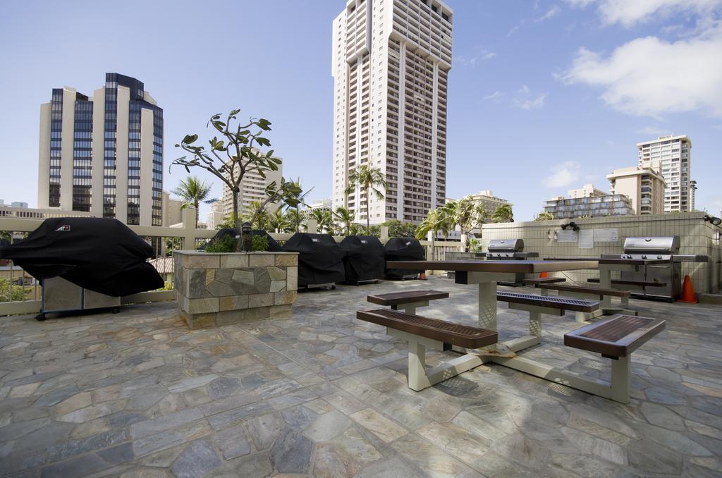Aparthotel Skyline Island Colony 3*